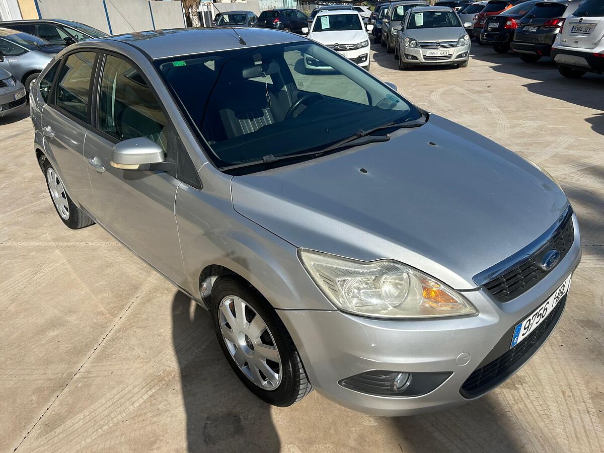 FORD FOCUS TREND 1.6 AUTO SPANISH LHD IN SPAIN 71000 MILES SUPER 2011